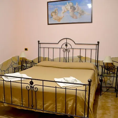 Angelo Delle Aci Tatil Evi