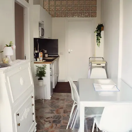 Angelo Delle Aci Semesterbostad *